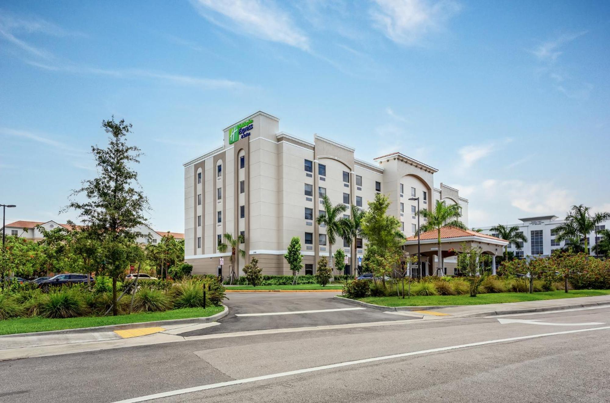 Holiday Inn Express & Suites - Miramar By Ihg Exteriör bild